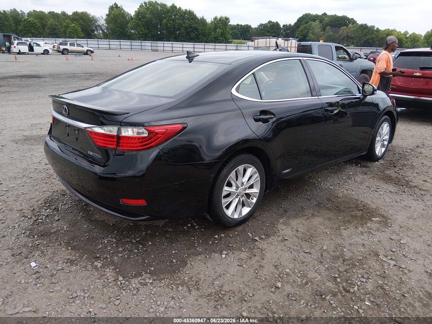 2013 Lexus ES VIN JTHBW1GG8D2036107 IAAI salvage auction — REAR END, Clear (Arkansas), sold $5,900 on 2026-07-22 (photo 4)