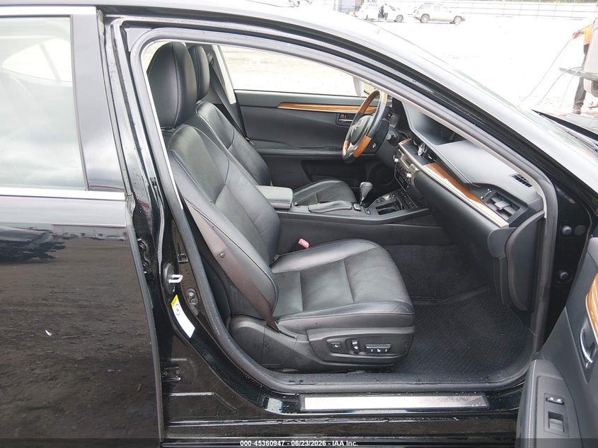 2013 Lexus ES VIN JTHBW1GG8D2036107 IAAI salvage auction — REAR END, Clear (Arkansas), sold $5,900 on 2026-07-22 (photo 5)