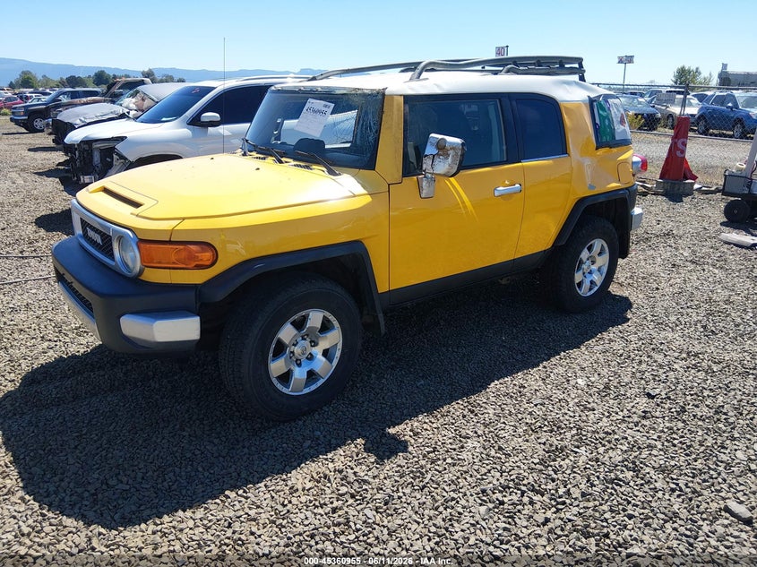 2007 Toyota Fj cruiser VIN JTEBU11F070008594 IAAI salvage auction — NORMAL WEAR, Clear (South Carolina), sold $3,000 on 2026-07-27 (photo 2)