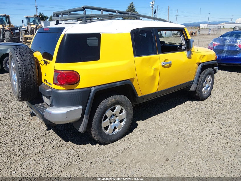 2007 Toyota Fj cruiser VIN JTEBU11F070008594 IAAI salvage auction — NORMAL WEAR, Clear (South Carolina), sold $3,000 on 2026-07-27 (photo 4)
