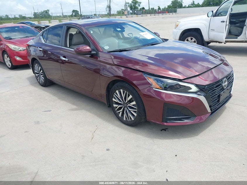 2024 Nissan Altima VIN 1N4BL4DV7RN357971 — IAAI salvage auction photo
