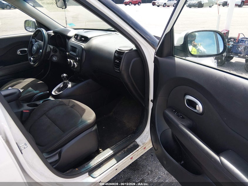 2016 Kia Soul VIN KNDJN2A29G7849756 IAAI salvage auction — NORMAL WEAR, Clear (South Carolina), sold $775 on 2026-07-29 (photo 5)
