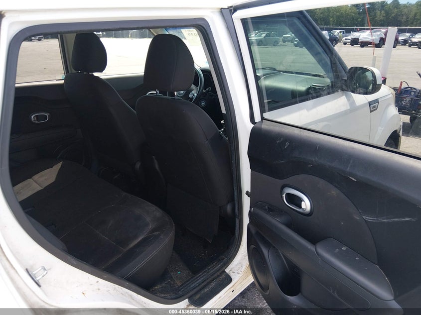 2016 Kia Soul VIN KNDJN2A29G7849756 IAAI salvage auction — NORMAL WEAR, Clear (South Carolina), sold $775 on 2026-07-29 (photo 8)