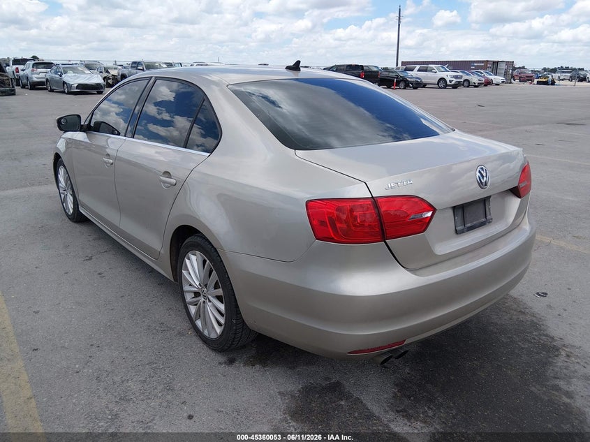 2013 Volkswagen Jetta VIN 3VWLL7AJ0DM231047 IAAI salvage auction — FRONT END, Original (Texas), sold $1,050 on 2026-08-14 (photo 3)