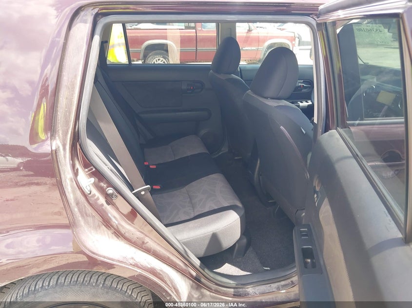 2013 Scion Xb VIN JTLZE4FE2DJ048672 IAAI salvage auction — RIGHT SIDE, Salvage Title, sold $425 on 2026-07-22 (photo 8)