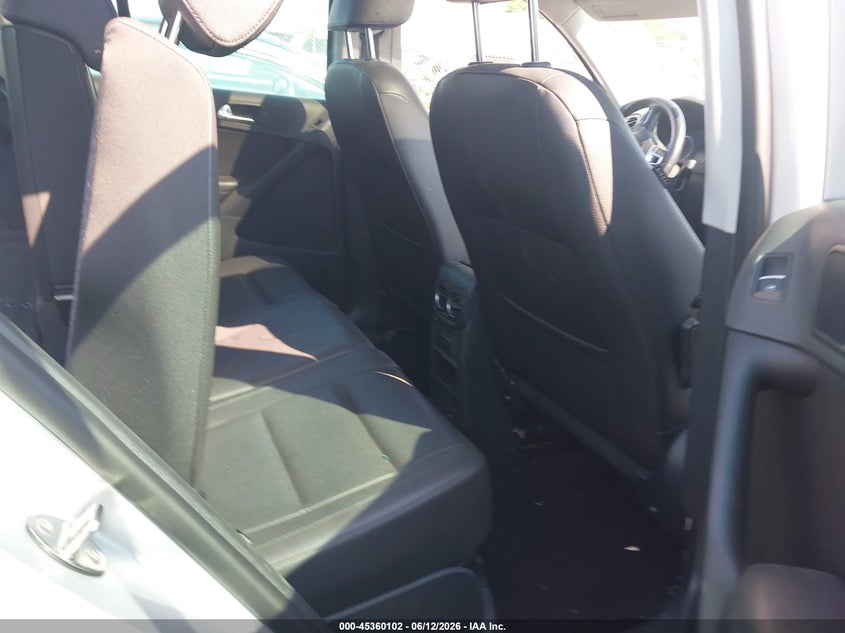 2014 Volkswagen Tiguan VIN WVGBV3AX0EW540858 IAAI salvage auction — REAR END, Wait Title, sold $1,600 on 2026-08-17 (photo 8)
