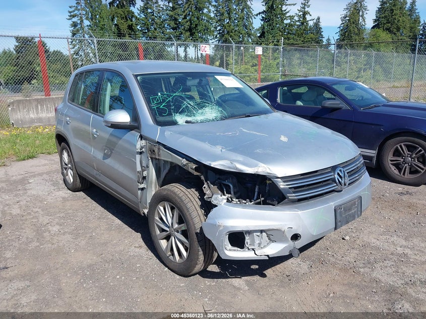 2017 Volkswagen Tiguan VIN WVGBV7AX3HK047338 IAAI salvage auction — RIGHT FRONT, Bill Of Sale (Washington), sold $700 on 2026-08-13 (photo 1)