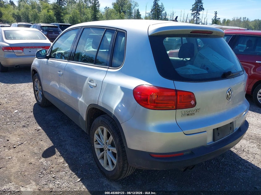 2017 Volkswagen Tiguan VIN WVGBV7AX3HK047338 IAAI salvage auction — RIGHT FRONT, Bill Of Sale (Washington), sold $700 on 2026-08-13 (photo 3)