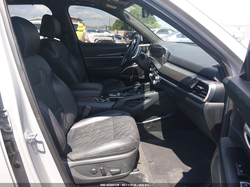2023 Kia Telluride VIN 5XYP5DGC8PG337284 IAAI salvage auction — FRONT & REAR, Salvage (Tennessee), sold $10,275 on 2026-07-09 (photo 5)
