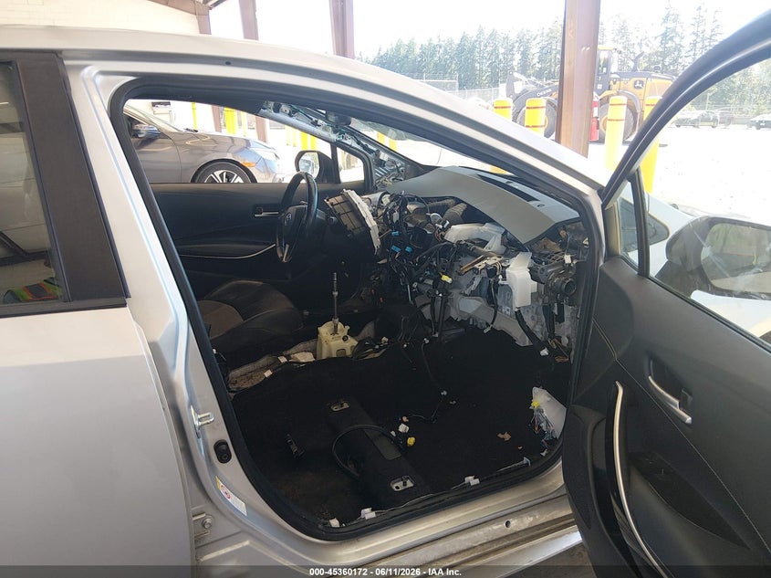 2019 Toyota Corolla VIN JTNK4RBE8K3038440 IAAI salvage auction — BIO HAZARD, Salvage Title, sold $4,500 on 2026-07-29 (photo 5)