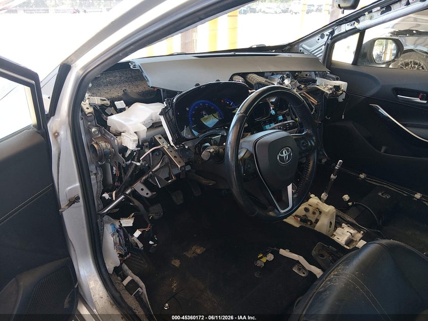 2019 Toyota Corolla VIN JTNK4RBE8K3038440 IAAI salvage auction — BIO HAZARD, Salvage Title, sold $4,500 on 2026-07-29 (photo 6)