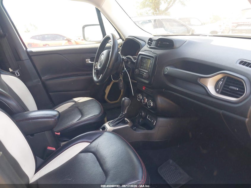 2015 Jeep Renegade VIN ZACCJBBT4FPC05384 IAAI salvage auction — UNDERCARRIAGE, Wait Title, sold $825 on 2026-08-18 (photo 5)