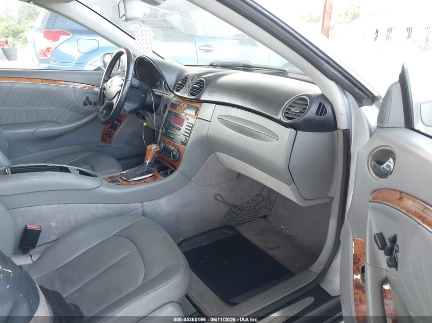 2007 Mercedes-benz Clk-klasse VIN WDBTK56F47T085786 IAAI salvage auction — NORMAL WEAR, Clear (Florida), sold $475 on 2026-07-07 (photo 5)