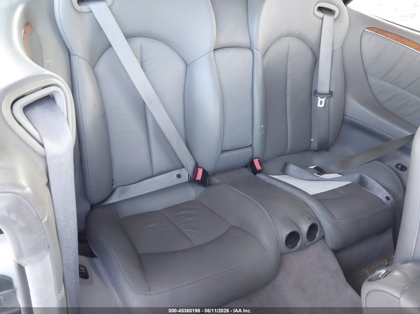 2007 Mercedes-benz Clk-klasse VIN WDBTK56F47T085786 IAAI salvage auction — NORMAL WEAR, Clear (Florida), sold $475 on 2026-07-07 (photo 8)