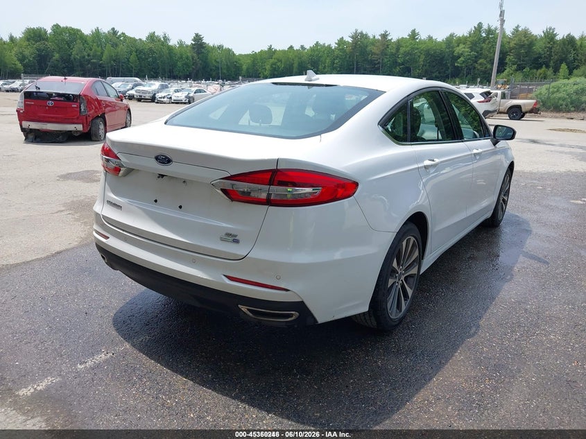 2020 Ford Fusion VIN 3FA6P0T97LR224313 IAAI salvage auction — NORMAL WEAR, SF97 (Maine), sold $12,775 on 2026-07-23 (photo 4)