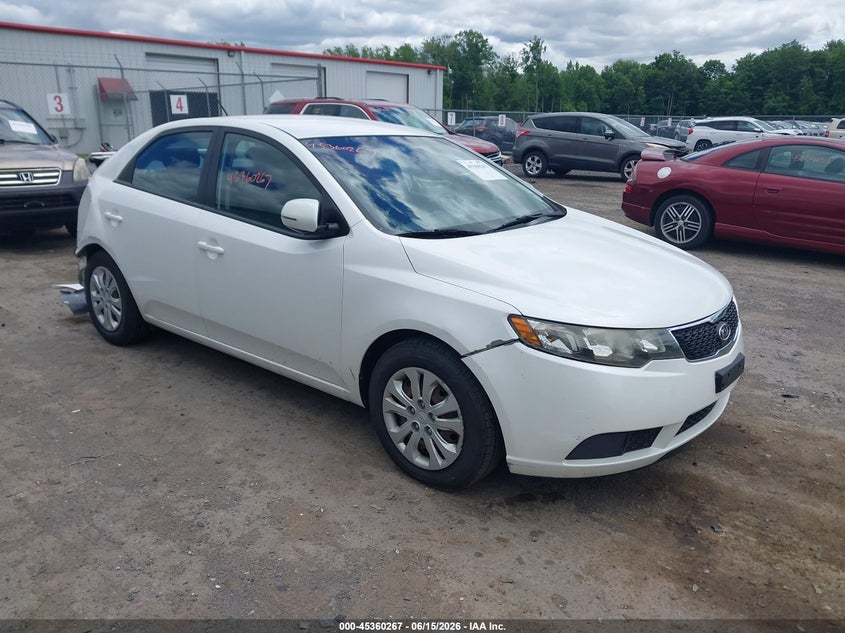 2013 Kia Forte VIN KNAFU4A21D5688229 IAAI salvage auction — REAR END, Mv-907A (New York), sold $425 on 2026-07-07 (photo 1)