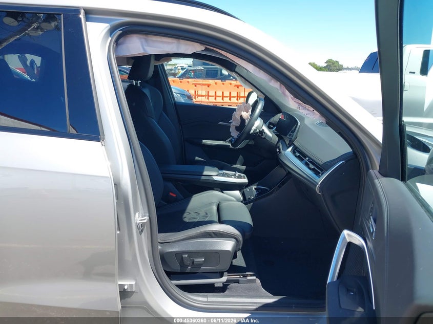 2025 BMW X1 VIN WBX73EF04S5307643 IAAI salvage auction — LEFT FRONT, Salvage (Oregon), sold $15,850 on 2026-08-13 (photo 5)