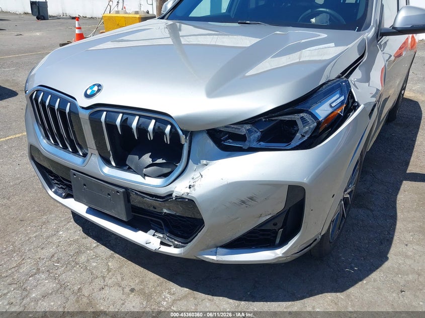 2025 BMW X1 VIN WBX73EF04S5307643 IAAI salvage auction — LEFT FRONT, Salvage (Oregon), sold $15,850 on 2026-08-13 (photo 6)