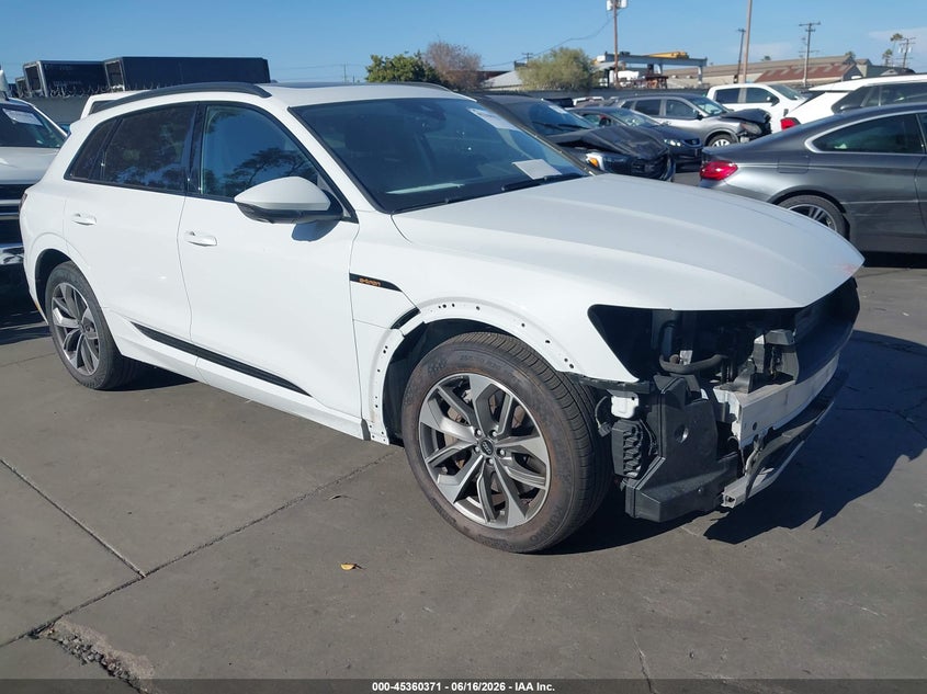 2021 Audi E-tron VIN WA1LAAGE7MB001300 IAAI salvage auction — FRONT END, Salvage Title, sold $13,500 on 2026-07-22 (photo 1)