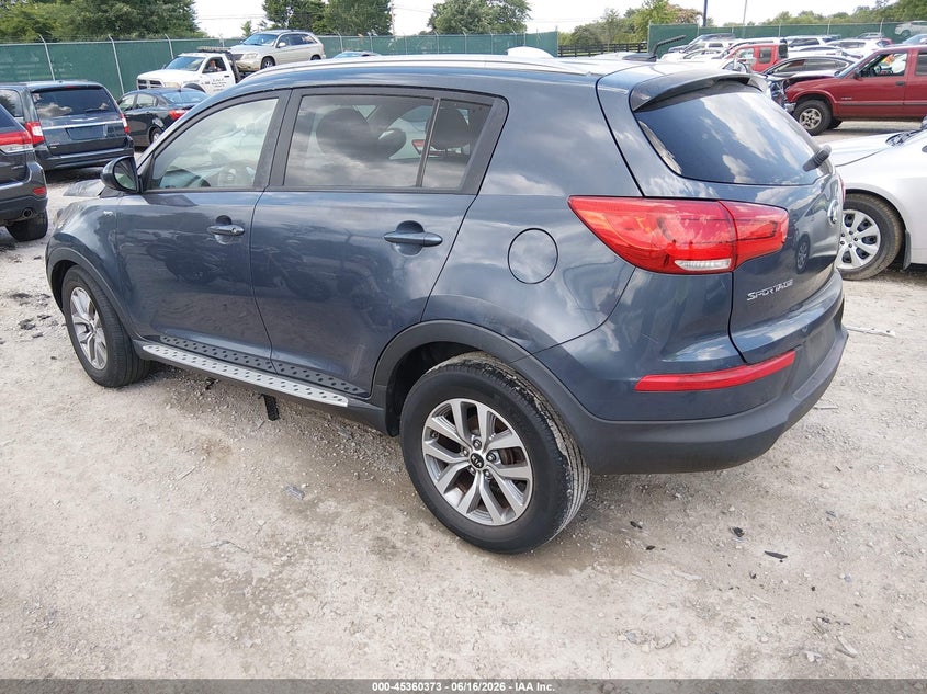 2016 Kia Sportage VIN KNDPBCACXG7811776 IAAI salvage auction — ENGINE BURN, Salvage (Idaho), sold $475 on 2026-07-13 (photo 3)