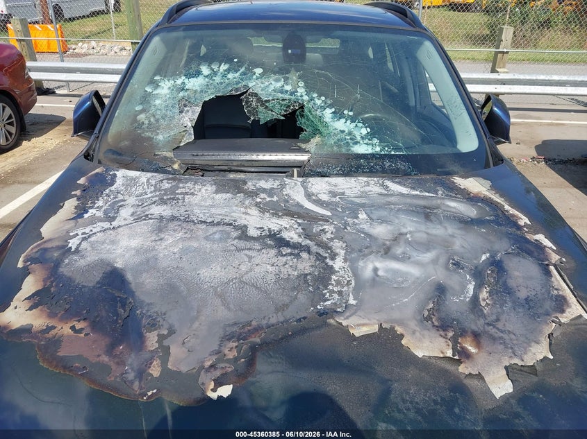 2014 BMW X1 VIN WBAVL1C51EVY16197 IAAI salvage auction — Burn Engine, Salvage (North Carolina), sold $450 on 2026-07-09 (photo 6)