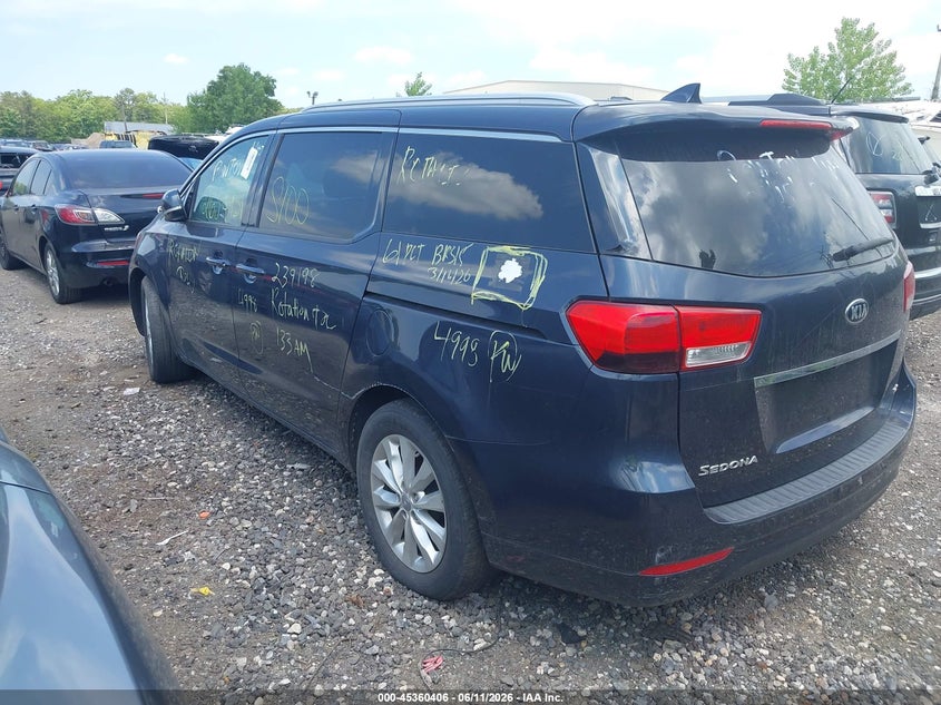 2015 Kia SEDONA VIN KNDMC5C11F6023674 IAAI salvage auction — UNKNOWN, Salvage Title, sold $25 on 2026-07-21 (photo 3)