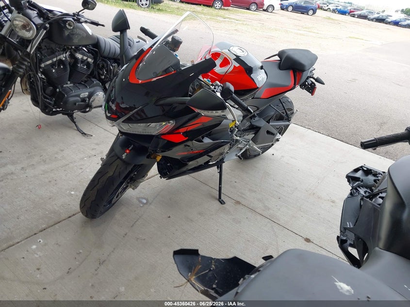 2026 Aprilia Rs VIN ZD4XGUB08TS000419 IAAI salvage auction — FRONT END, Salvage (Minnesota), sold $5,600 on 2026-08-04 (photo 2)
