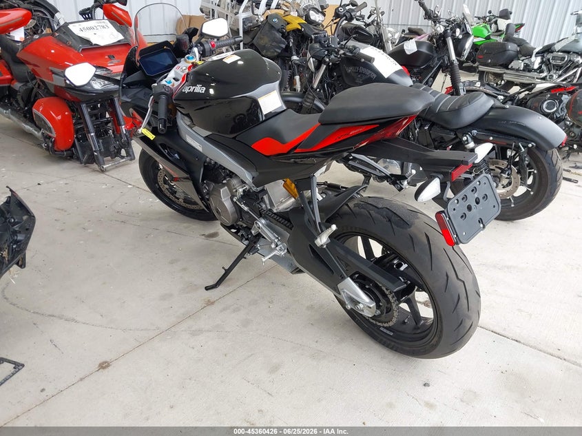 2026 Aprilia Rs VIN ZD4XGUB08TS000419 IAAI salvage auction — FRONT END, Salvage (Minnesota), sold $5,600 on 2026-08-04 (photo 3)