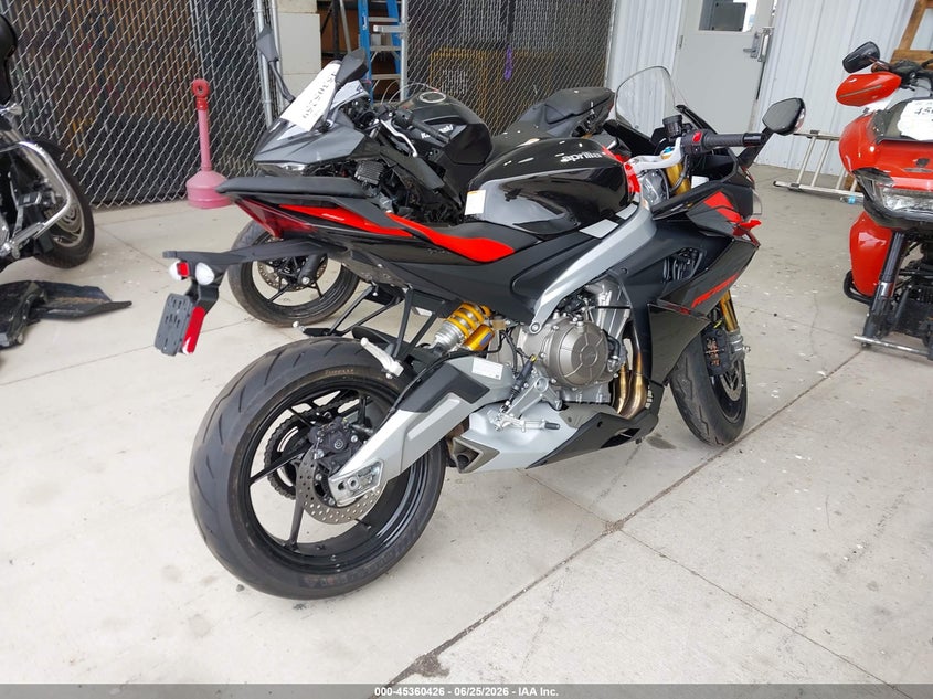 2026 Aprilia Rs VIN ZD4XGUB08TS000419 IAAI salvage auction — FRONT END, Salvage (Minnesota), sold $5,600 on 2026-08-04 (photo 4)
