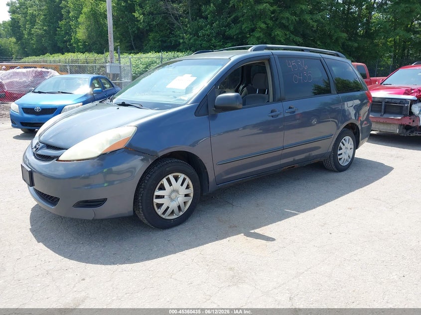 2006 Toyota Sienna VIN 5TDZA23CX6S530746 IAAI salvage auction — NORMAL WEAR, Original (Maine), sold $400 on 2026-07-20 (photo 2)