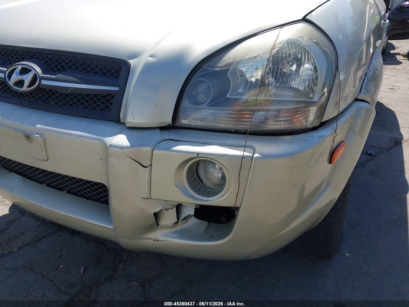 2007 Hyundai Tucson VIN KM8JN72D27U508631 IAAI salvage auction — NORMAL WEAR, Clear - Dealer Only (California), sold $300 on 2026-07-07 (photo 6)