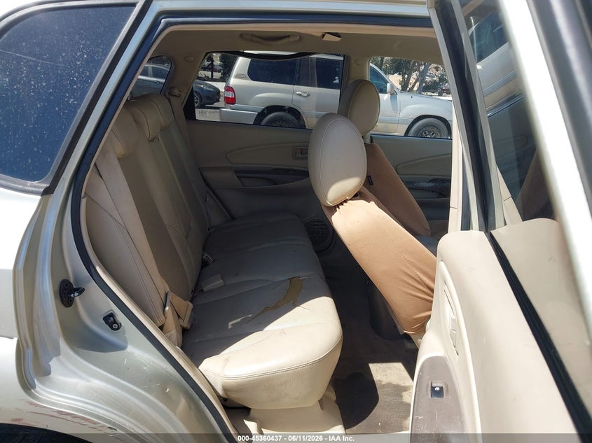 2007 Hyundai Tucson VIN KM8JN72D27U508631 IAAI salvage auction — NORMAL WEAR, Clear - Dealer Only (California), sold $300 on 2026-07-07 (photo 8)