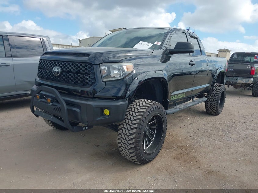 2019 Toyota Tundra VIN 5TFRM5F18KX140736 IAAI salvage auction — FRONT & REAR, Original (Texas), sold $12,800 on 2026-07-13 (photo 2)