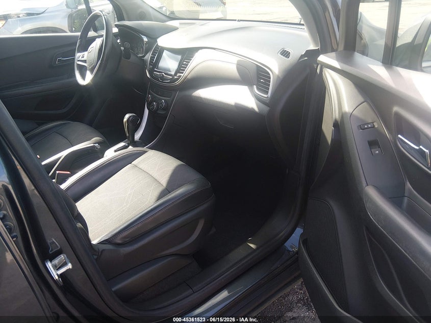2017 Chevrolet Trax VIN KL7CJLSB1HB150562 IAAI salvage auction — LEFT FRONT, Rebuildable (Florida), sold $1,100 on 2026-07-13 (photo 5)