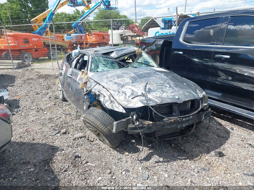 2011 BMW 3er VIN WBAPN7C56BA782329 IAAI salvage auction — ROLLOVER, Salvage (Ohio), sold $450 on 2026-07-31 (photo 6)