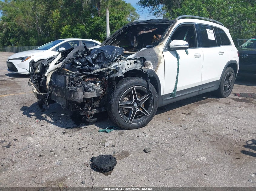 2021 Mercedes-benz Glb VIN W1N4M4GB1MW110040 IAAI salvage auction — Burn Engine, Salvage Title, sold $875 on 2026-07-29 (photo 2)
