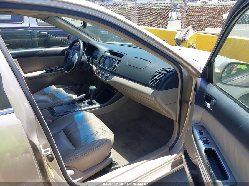 2002 Toyota Camry VIN 4T1BF30K72U506829 IAAI salvage auction — NORMAL WEAR, App For Dup Clear (California), sold $375 on 2026-07-09 (photo 5)