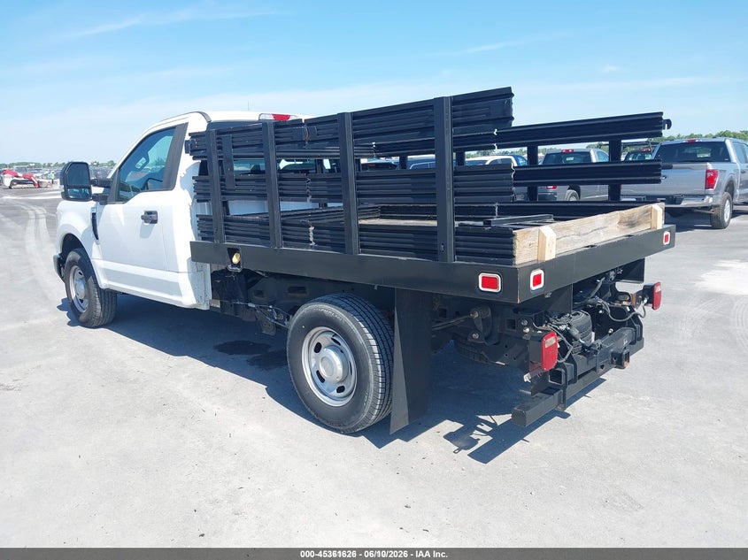 2019 Ford F-250 VIN 1FDBF2A60KEF82057 IAAI salvage auction — REAR END, SF97 (Illinois), sold $22,450 on 2026-07-09 (photo 3)