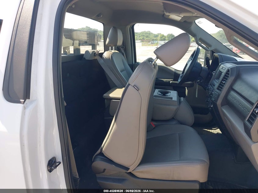 2019 Ford F-250 VIN 1FDBF2A60KEF82057 IAAI salvage auction — REAR END, SF97 (Illinois), sold $22,450 on 2026-07-09 (photo 8)