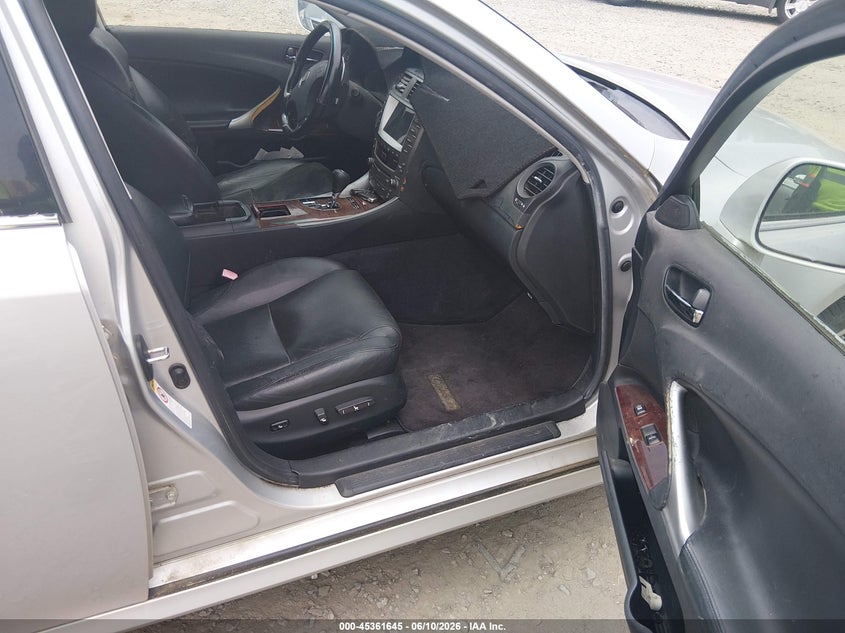 2006 Lexus Is VIN JTHCK262762004537 IAAI salvage auction — NORMAL WEAR, Clear (Virginia), sold $300 on 2026-07-10 (photo 5)