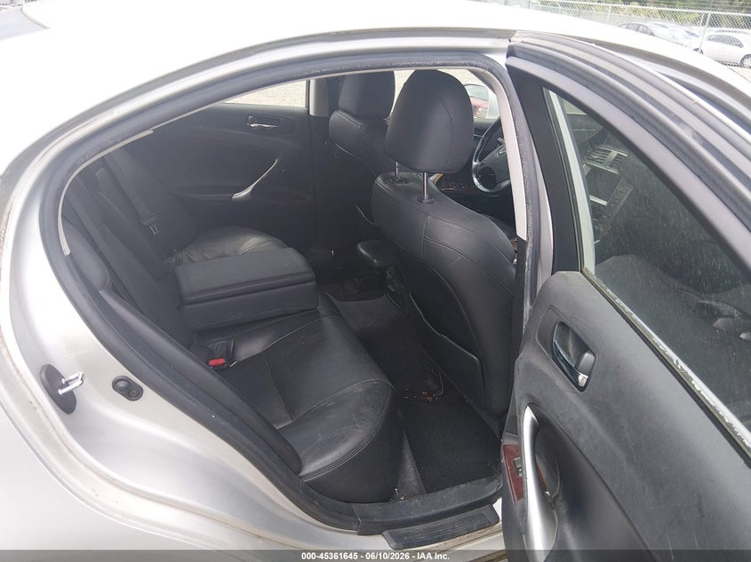 2006 Lexus Is VIN JTHCK262762004537 IAAI salvage auction — NORMAL WEAR, Clear (Virginia), sold $300 on 2026-07-10 (photo 8)