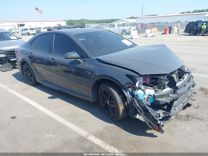 2025 Toyota Camry VIN 4T1DAACK1SU547755 IAAI salvage auction — FRONT & REAR, Salvage Title, sold $10,900 on 2026-07-31 (photo 1)