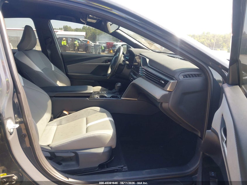 2025 Toyota Camry VIN 4T1DAACK1SU547755 IAAI salvage auction — FRONT & REAR, Salvage Title, sold $10,500 on 2026-07-31 (photo 5)