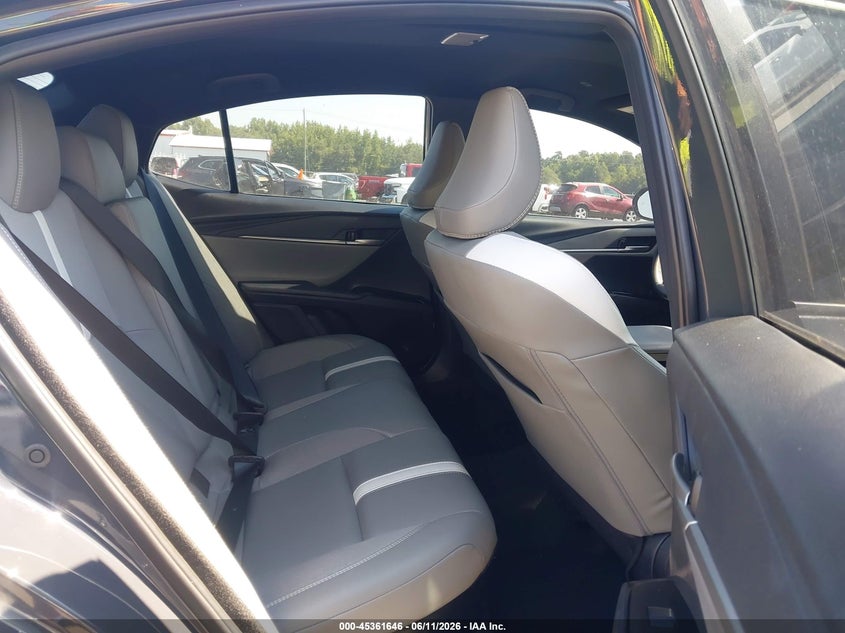2025 Toyota Camry VIN 4T1DAACK1SU547755 IAAI salvage auction — FRONT & REAR, Salvage Title, sold $10,900 on 2026-07-31 (photo 8)