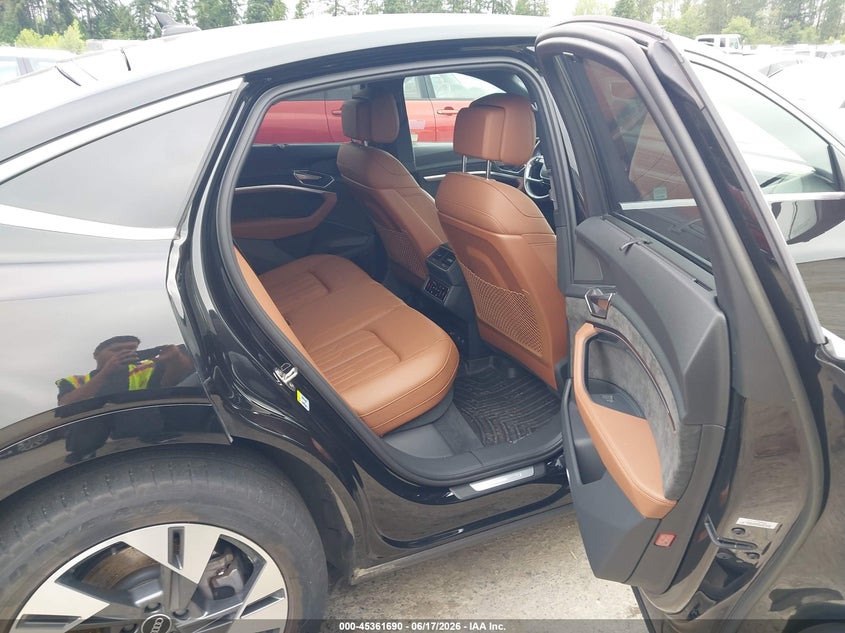 2021 Audi E-tron sportback VIN WA13AAGE4MB005837 IAAI salvage auction — REAR END, Bill Of Sale (Washington), sold $4,050 on 2026-07-29 (photo 8)