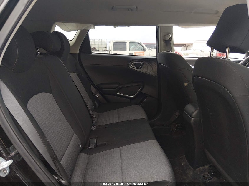 2020 Kia Soul VIN KNDJ63AU2L7012684 IAAI salvage auction — LEFT SIDE, Salvage (Mississippi), sold $1,525 on 2026-07-15 (photo 8)