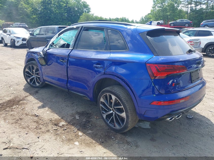 2022 Audi Sq5 VIN WA1B4AFY2N2049545 IAAI salvage auction — ROLLOVER, Salvage (Massachusetts), sold $4,500 on 2026-07-28 (photo 3)