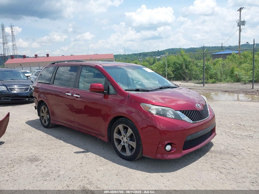 2014 Toyota Sienna VIN 5TDXK3DC8ES466634 IAAI salvage auction — REAR END, Salvage Title, sold $3,550 on 2026-07-28 (photo 1)