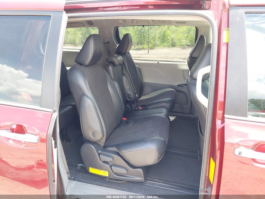 2014 Toyota Sienna VIN 5TDXK3DC8ES466634 IAAI salvage auction — REAR END, Salvage Title, sold $3,550 on 2026-07-28 (photo 8)