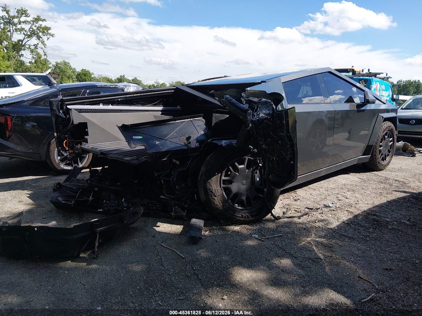 2024 Tesla Cybertruck VIN 7G2CEHEE5RA042335 IAAI salvage auction — REAR END, Salvage (Kentucky), sold $19,450 on 2026-07-20 (photo 4)